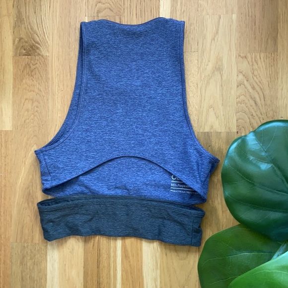 Outdoor Voices Tri-Color Slashback Yoga Crop Top XS Ballet Storm Olive Textured - Picture 8 of 11